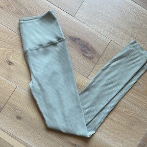 Tan & Lines olive Ribbed High-Waist Leggings in Olive